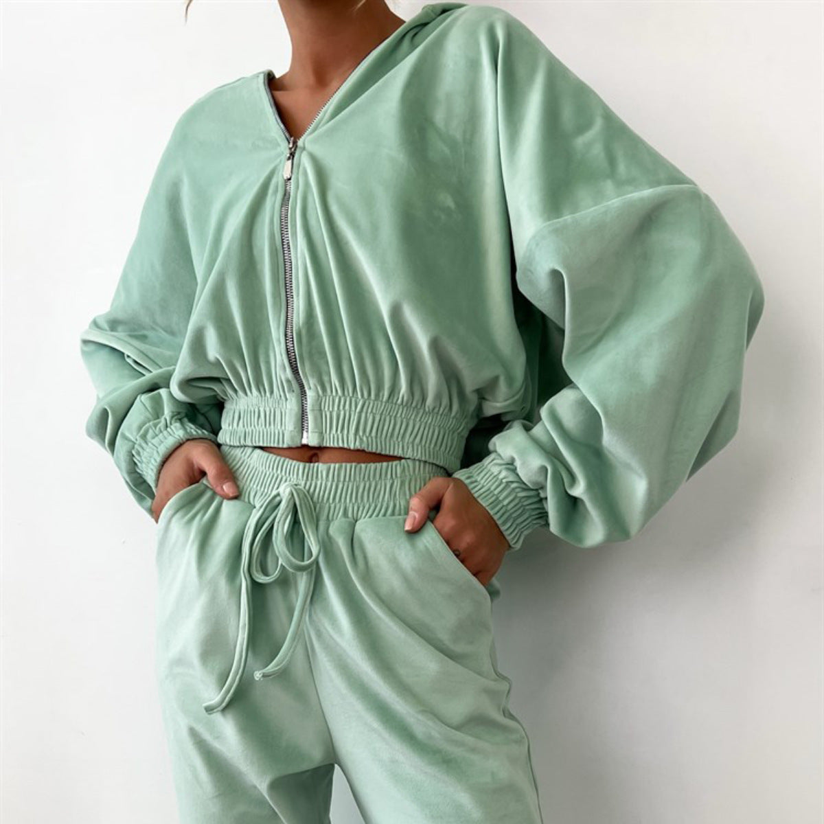 A long-sleeved sweater set