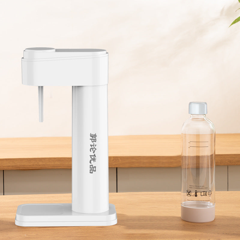 A Sparkling water Soda water Beverage machine