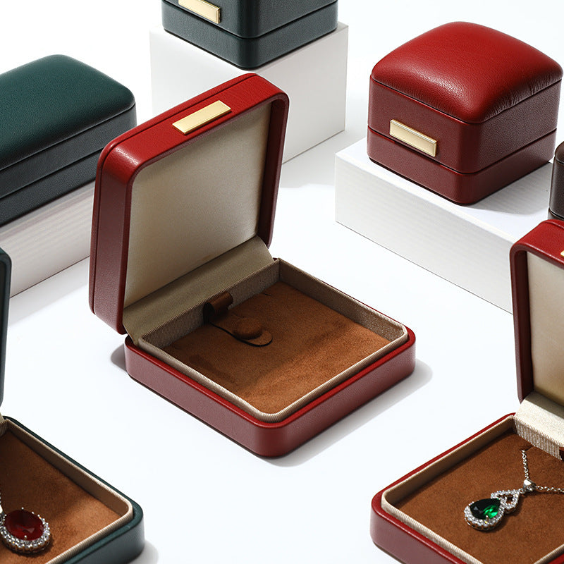 A Arched Leather Ring Jewelry Box