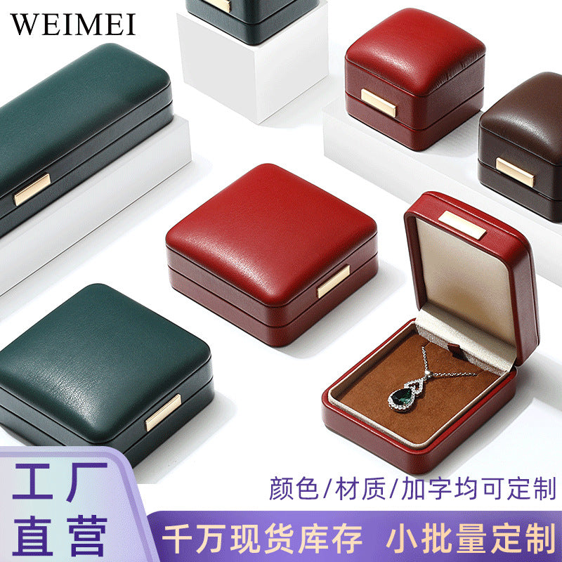 A Arched Leather Ring Jewelry Box