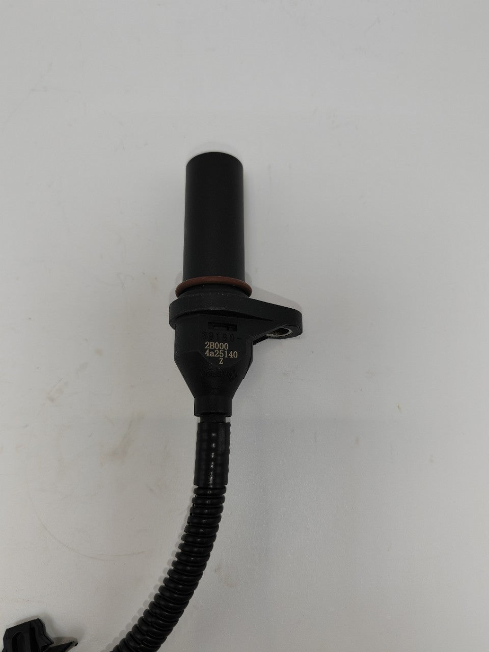39180-2B000 is suitable for Yuedong Rena Langdong K2K3 Freddy and other models, 3918025300 is suitable for IX35 cable eight crankshaft position sensor