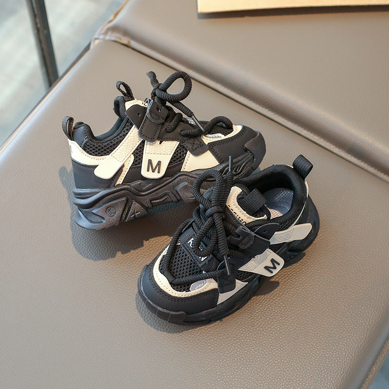 A children's sports shoes