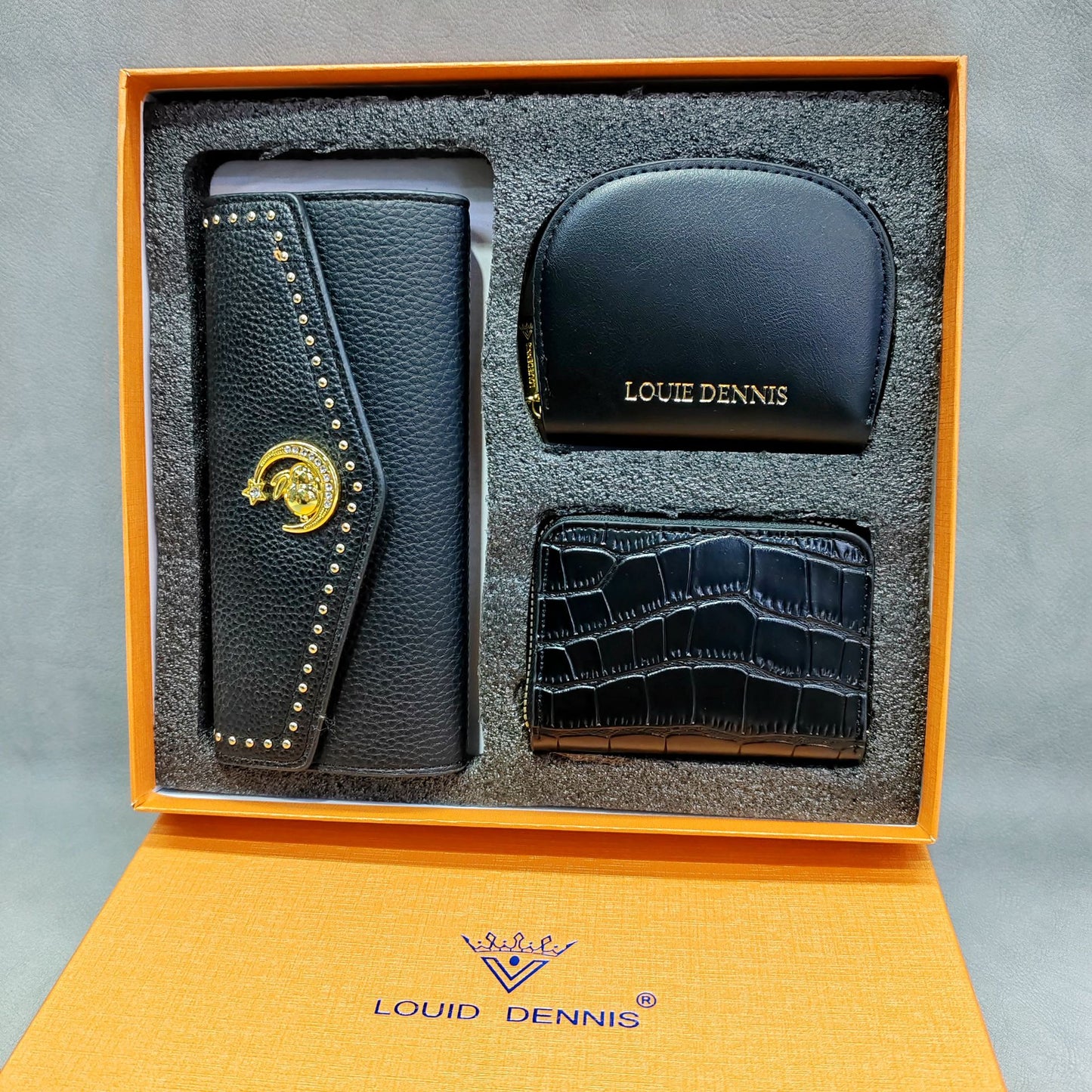 A new three-piece gift box with wallet card bag set.