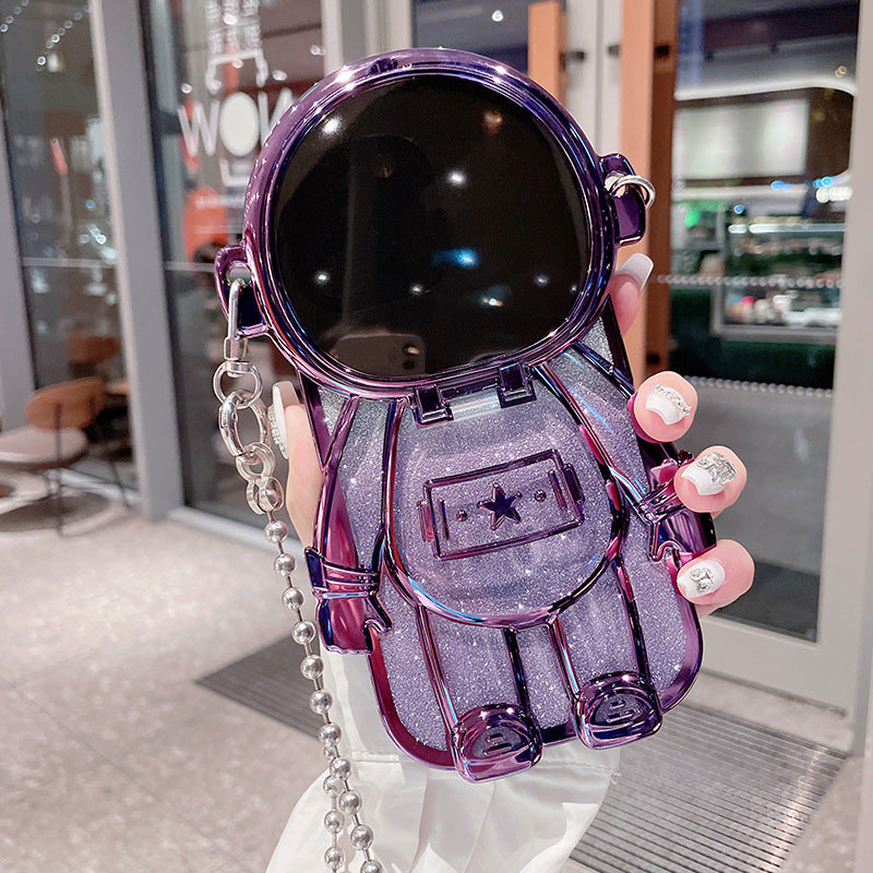 A Crossbody chain phone case