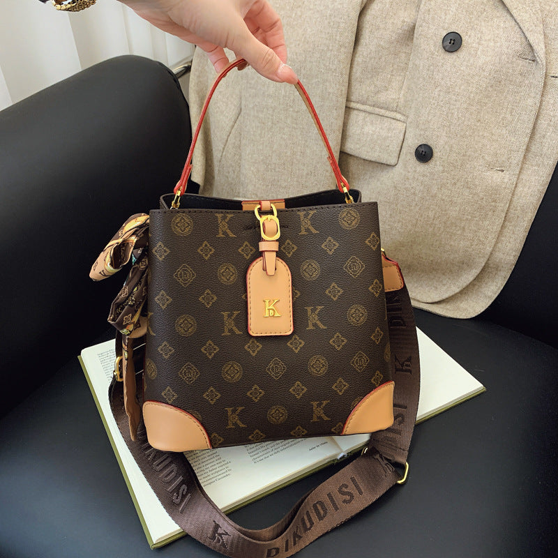 Type A printed large-capacity women's versatile portable shoulder messenger bag