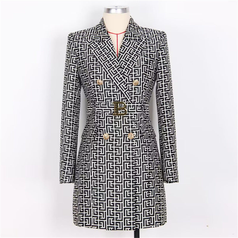 A blazer woman