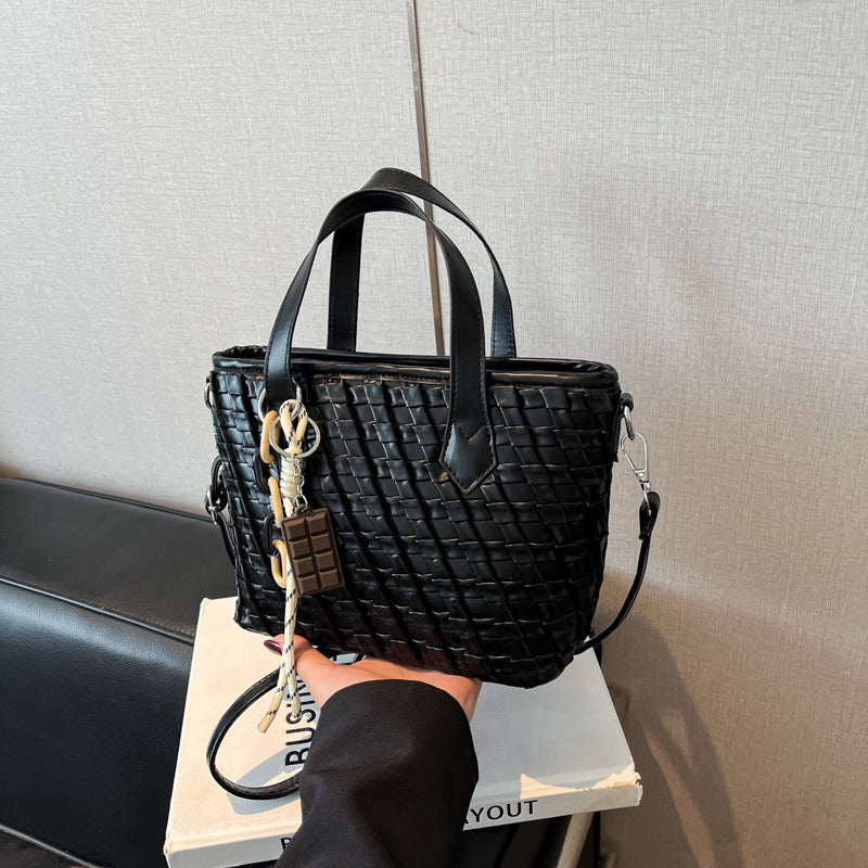 A handbag women's messenger bag