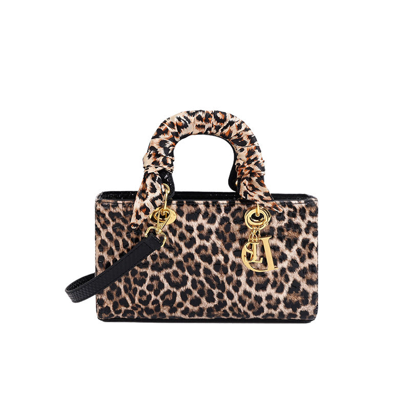 A retro stone pattern Princess Diana bag popular in Europe and America, leopard print handheld women's bag texture versatile single shoulder messenger bag foreign trade