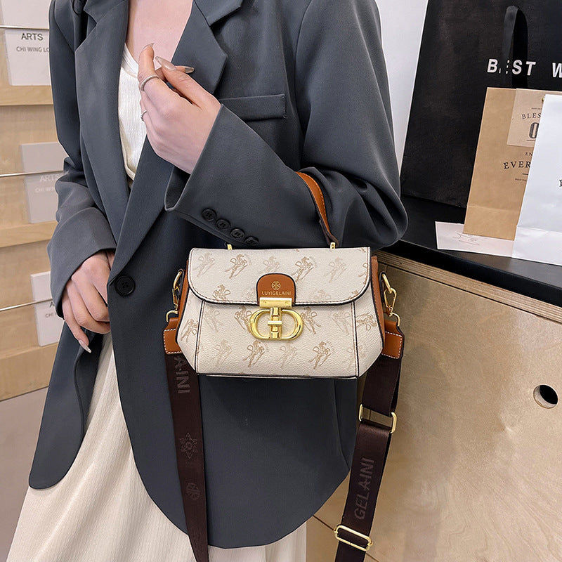 A small bag women's new Korean version of fashion temperament printing high sense niche versatile casual shoulder messenger bag