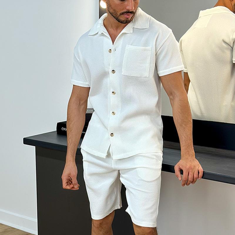 A sports and leisure suit