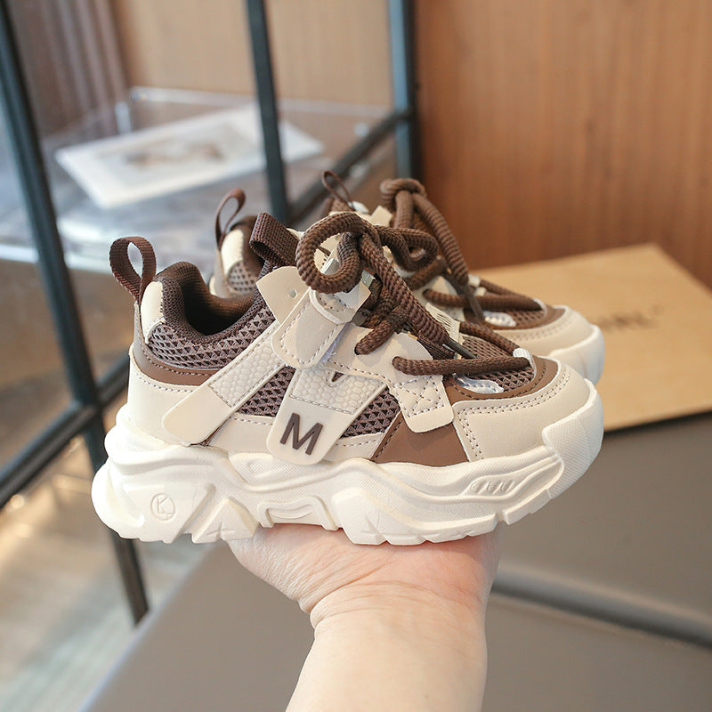 A children's sports shoes