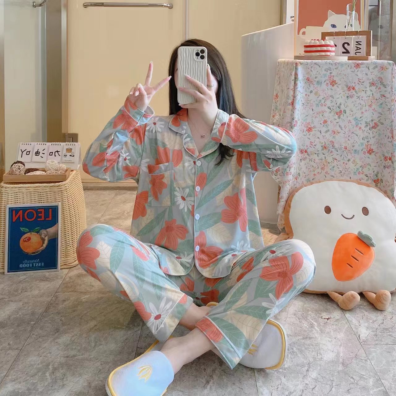 A ladies pajamas