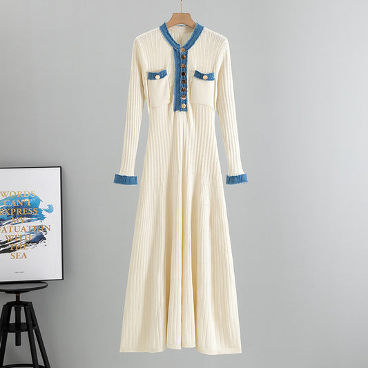A long-sleeved autumn and winter dress