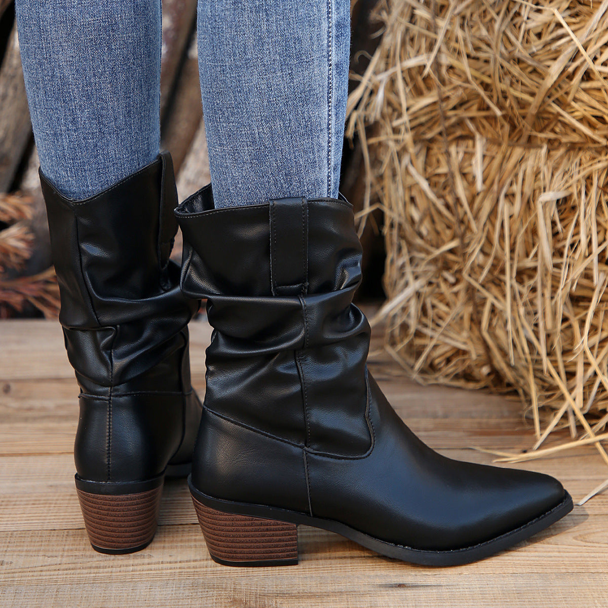 A Ladies' Shoes