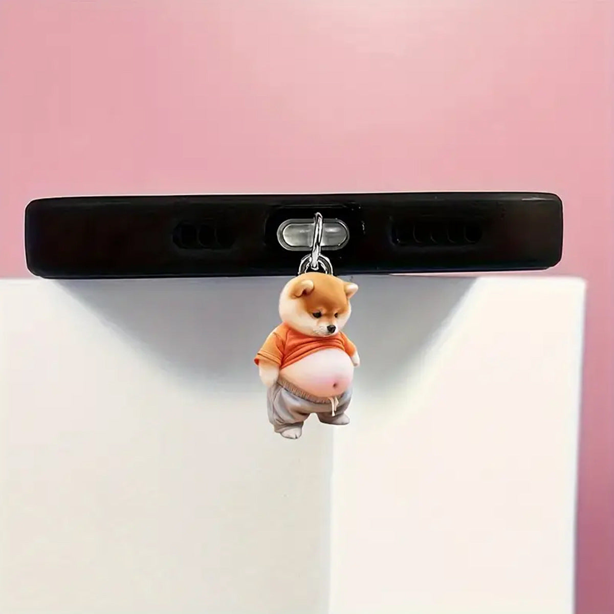A Acrylic cute dog pendant is suitable for Apple mobile phone Lightning interface and Type-c oval interface.