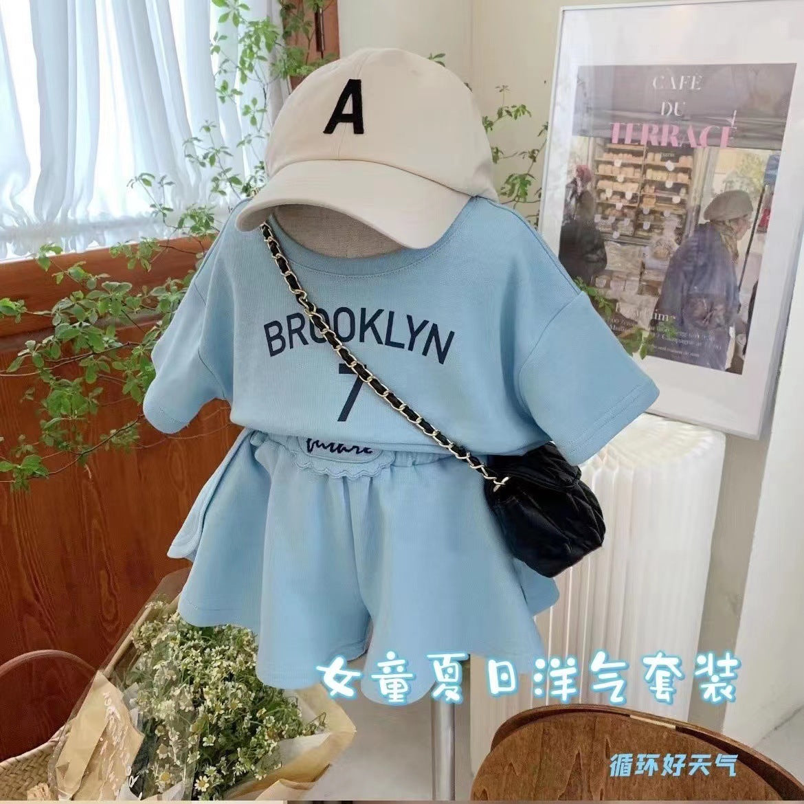 A new baby girl Korean version fashionable foreign style pure cotton short-sleeved T-shirt shorts two-piece set