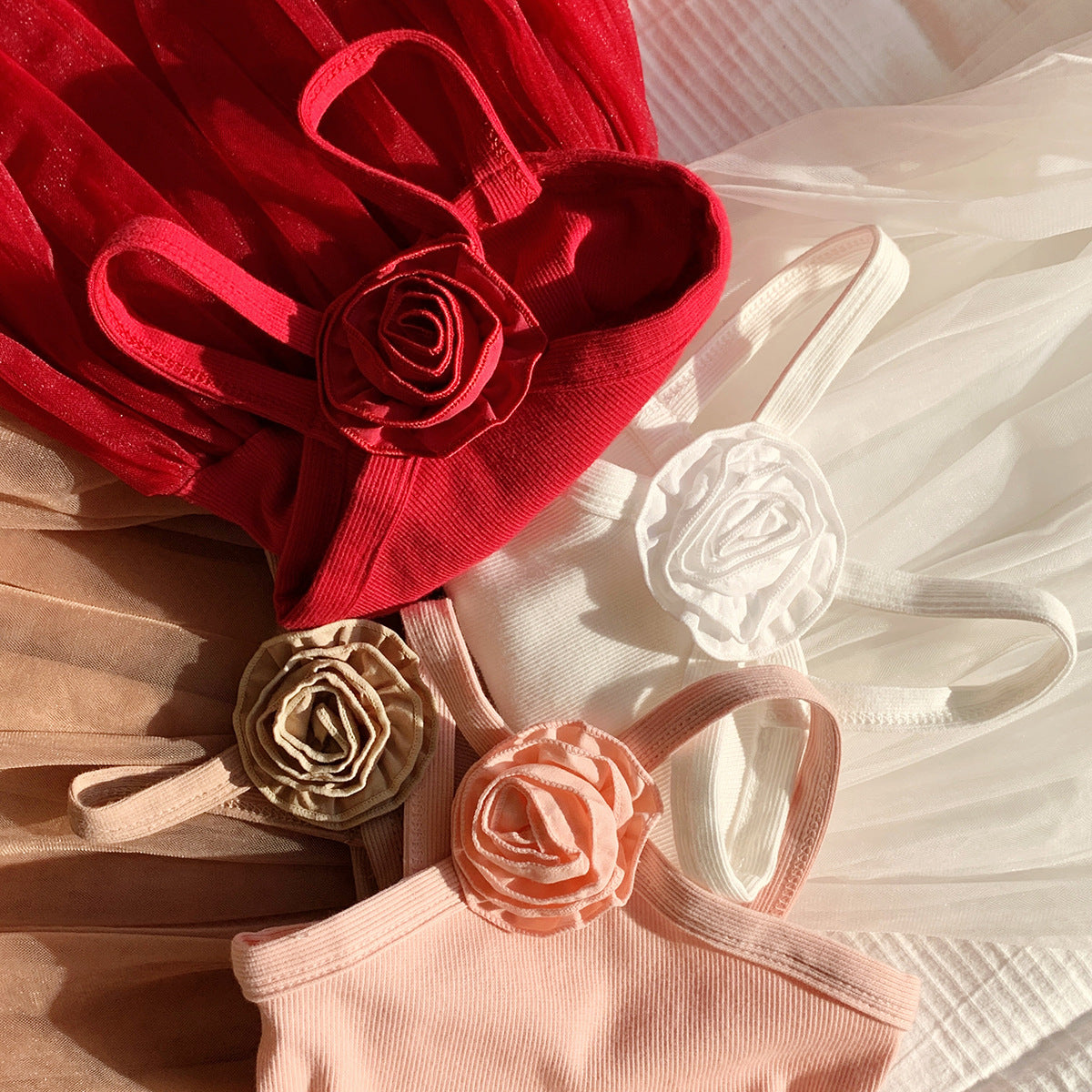 A summer new French rose suspender girls dress sweet foreign mesh princess dress beach dress