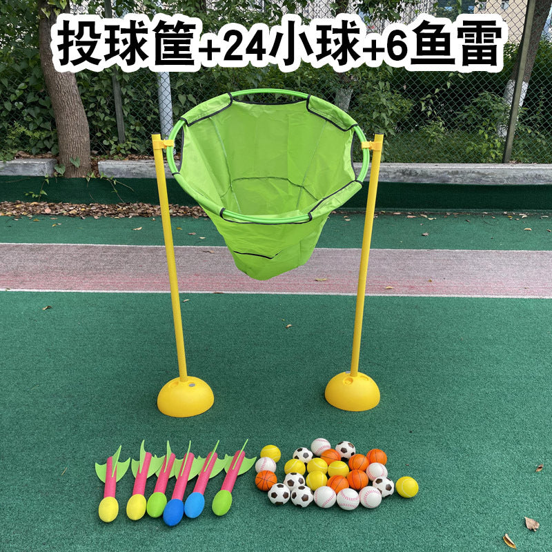 A pitching/throwing training equipment for students