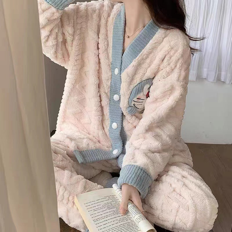 A long sleeve thermal pajamas