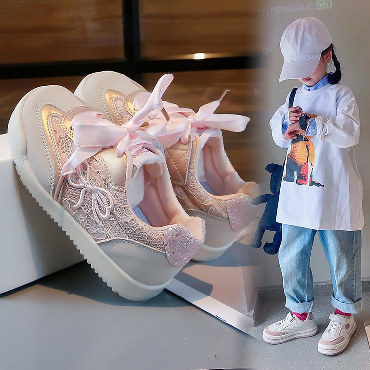 P Spring and Autumn New Girls Board Shoes Medium and Older Children Ultra Light Girls Sneakers Running Shoes