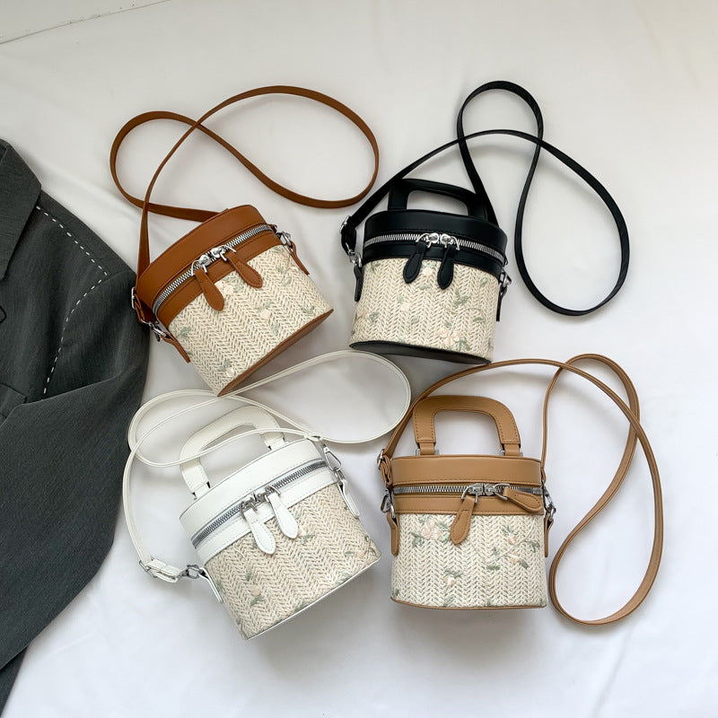 A foreign retro women's bag new Korean version spring and summer solid color crossbody temperament single shoulder simple striped small square bag - Mixbatch