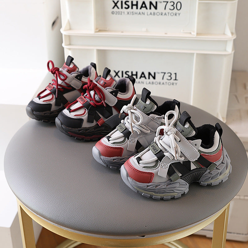 A children's fleece sneakers