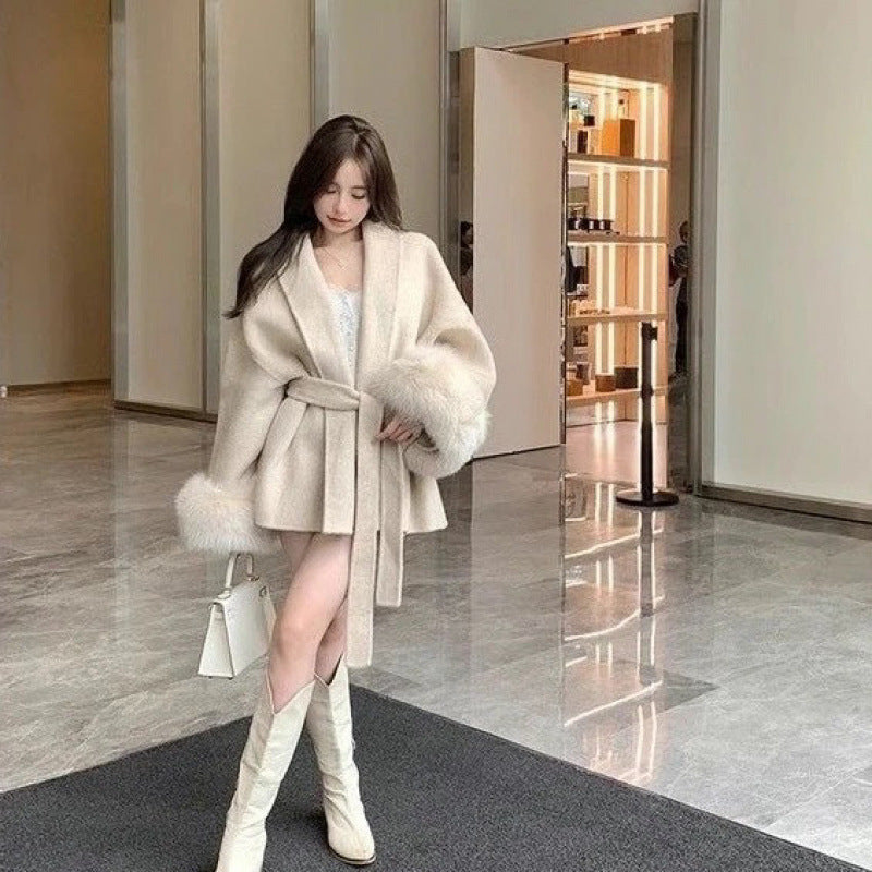 A strap, hairy sleeves, thin Hepburn woolen coat, women's autumn and winter woolen temperament, new product sense, thin coat, slim fit