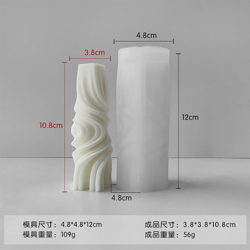 A cylindrical mold