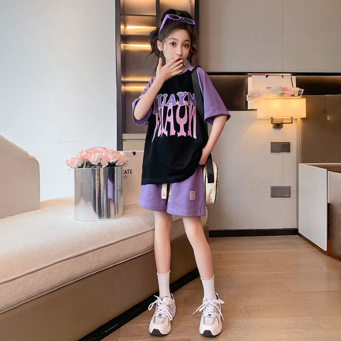 A girls Korean version suit wholesale summer new middle and older children's letter short-sleeved girls casual shorts fashion two-piece set