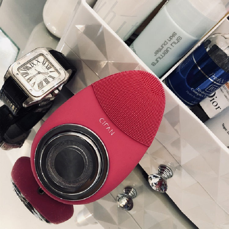 A Rechargeable Silicone Cleanser Beauty Instrument