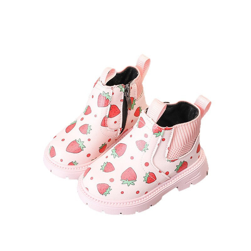 A Boys and Girls Martin Boots Soft-soled Strawberry Versatile Leather Boots