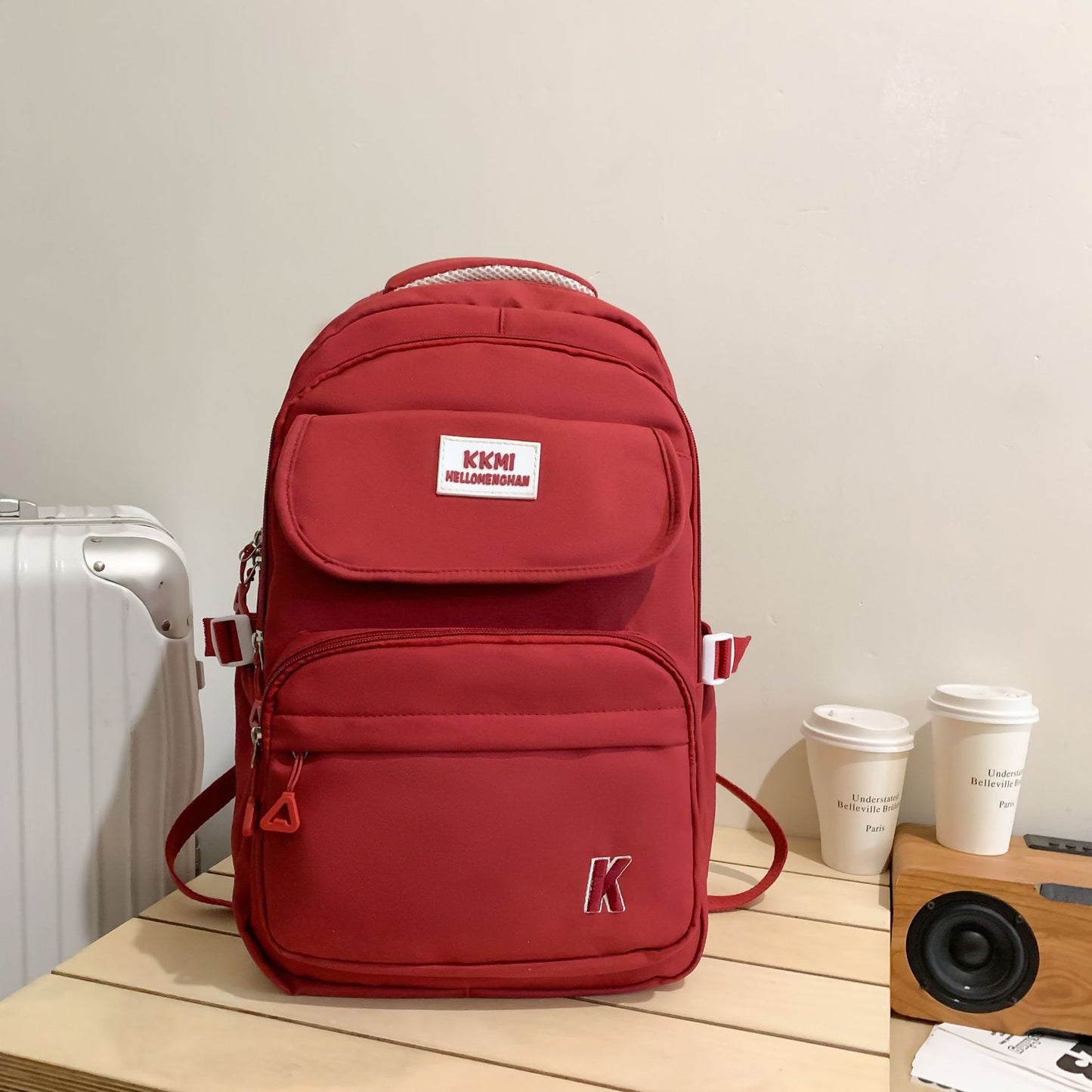 A new large-capacity Japanese small fresh and sweet wind high-value backpack for primary and secondary school students