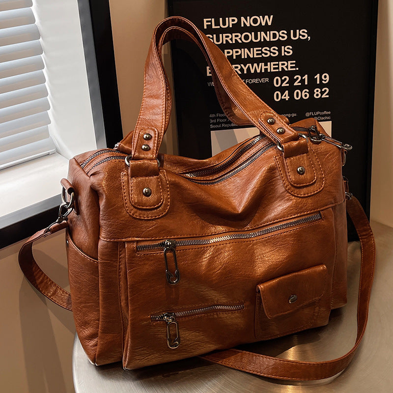 A handbag shoulder bag