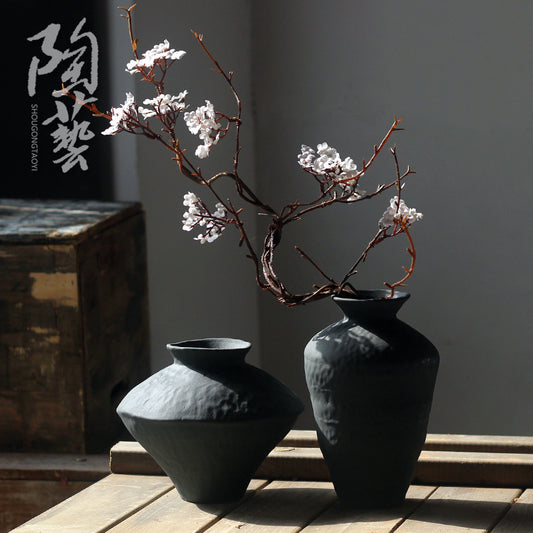 A retro Zen vase ceramic art advanced sense wabi-sabi wind Japanese coarse pottery living room flower arrangement B & B niche ornament