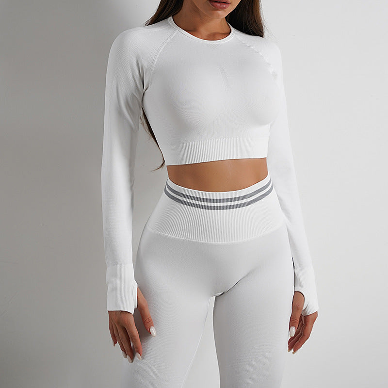 A Seamless knitted slim fit hip lift moisture wicking sports fitness clothes beautiful back fitness bra yoga clothes set