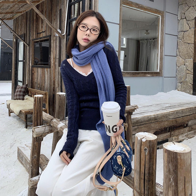 A twist texture sweater V-neck knitted bottoming shirt for women's autumn and winter new models