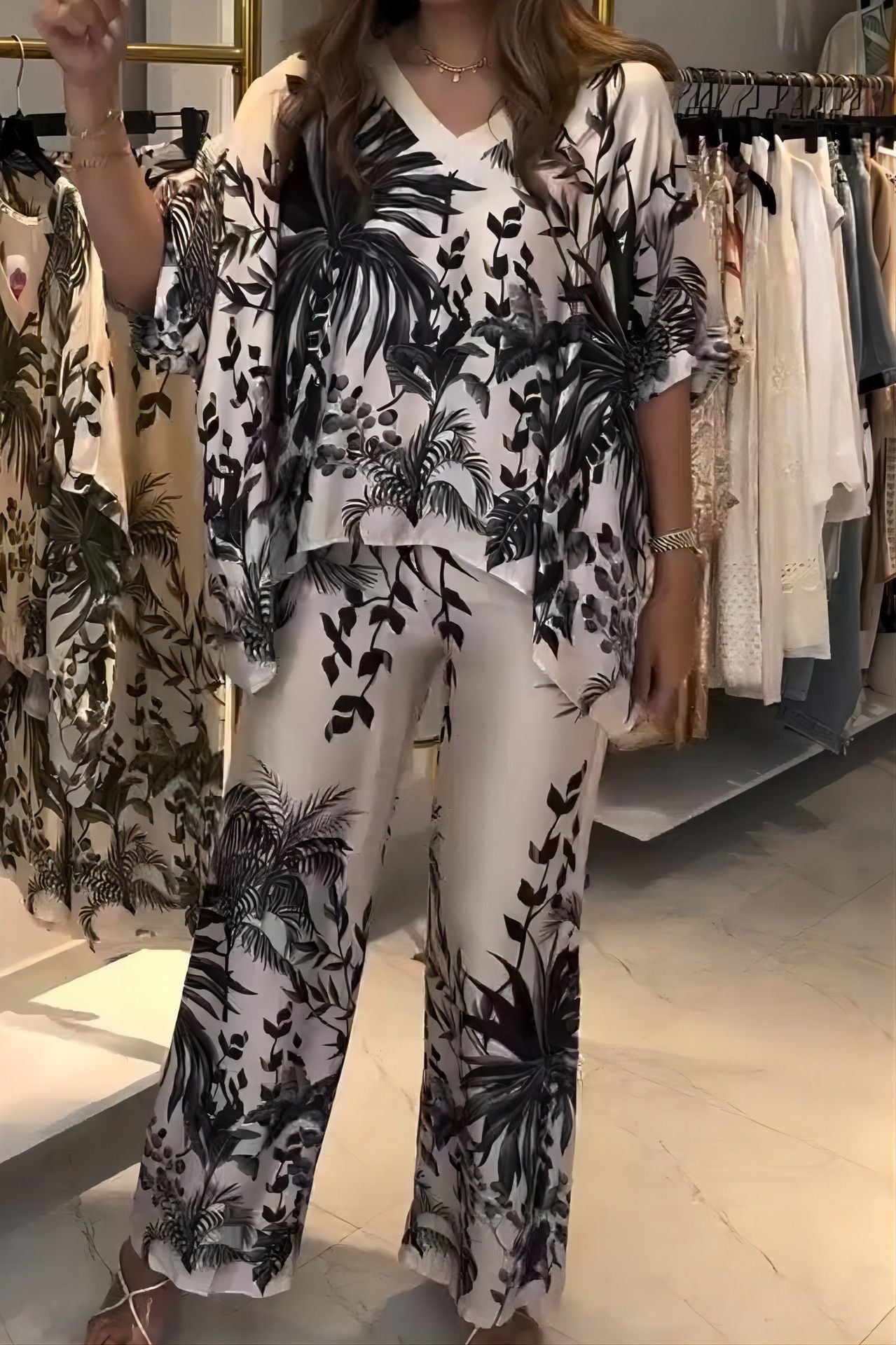 A Summer Fashion Casual Women's V-Neck Printed Shoulder Sleeve Set Multi-Color Large Size Women's Clothing