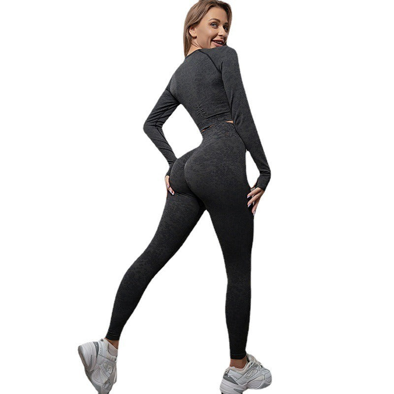 A new outdoor sports yoga top women's seamless long-sleeved yoga clothes vest trousers fitness set wholesale