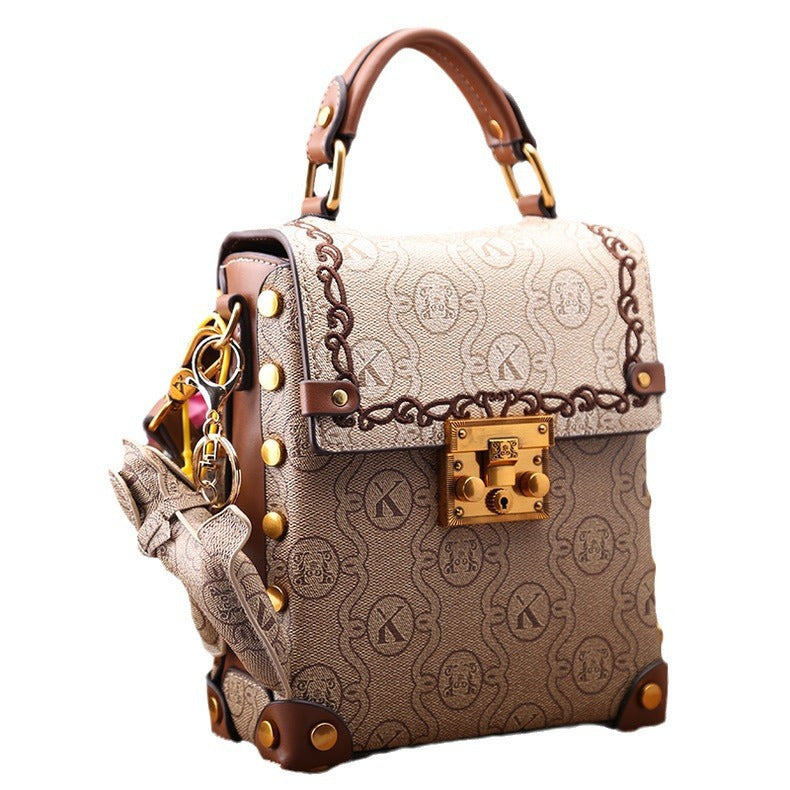 A high-end niche lock portable box bag