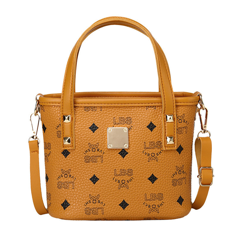 A retro European and American fashion shoulder crossbody portable bucket bag