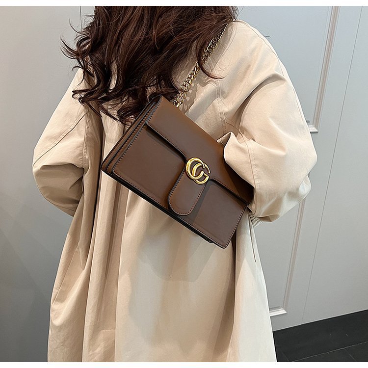 A new fashion chain pu small square bag oblique span bag portable bags