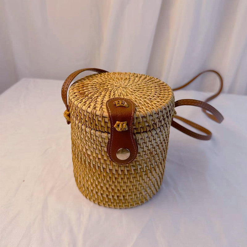 A rattan bag ins diagonal span mini bag Mori basket retro literary woven round bag vacation bucket bag leather buckle bag