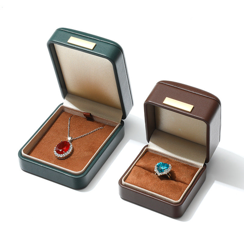 A Arched Leather Ring Jewelry Box