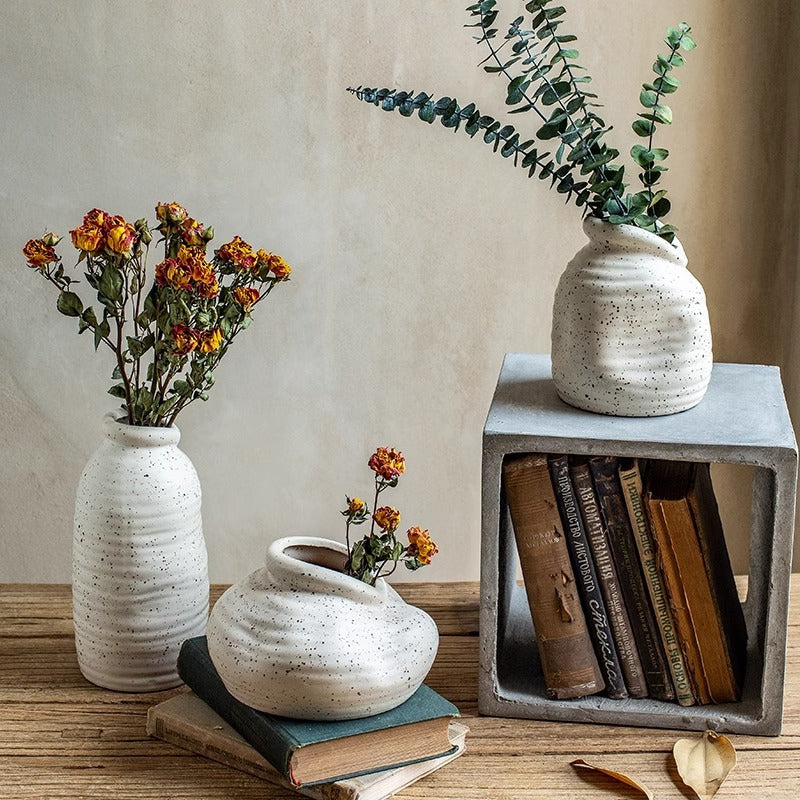 A ceramic ornament creative vase