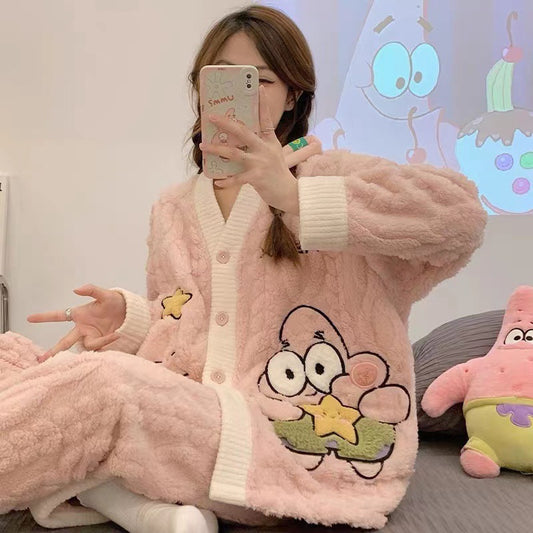 A long sleeve thermal pajamas