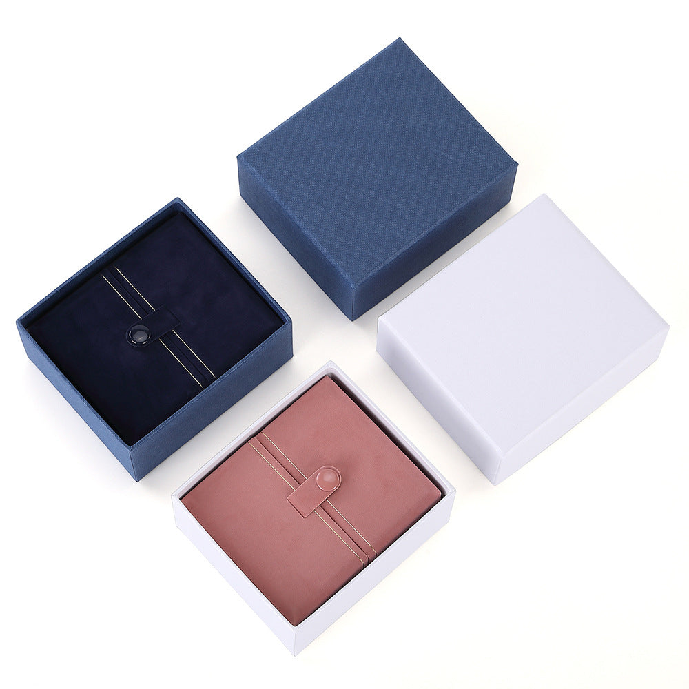 A jewelry set box
