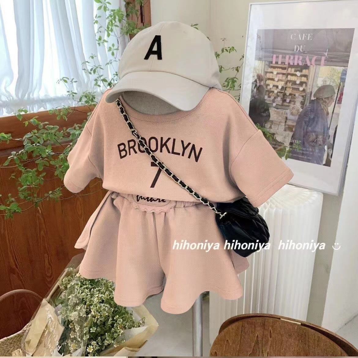 A new baby girl Korean version fashionable foreign style pure cotton short-sleeved T-shirt shorts two-piece set