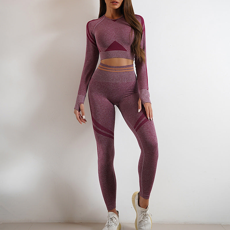 A Seamless knitted slim fit hip lift moisture wicking sports fitness clothes beautiful back fitness bra yoga clothes set