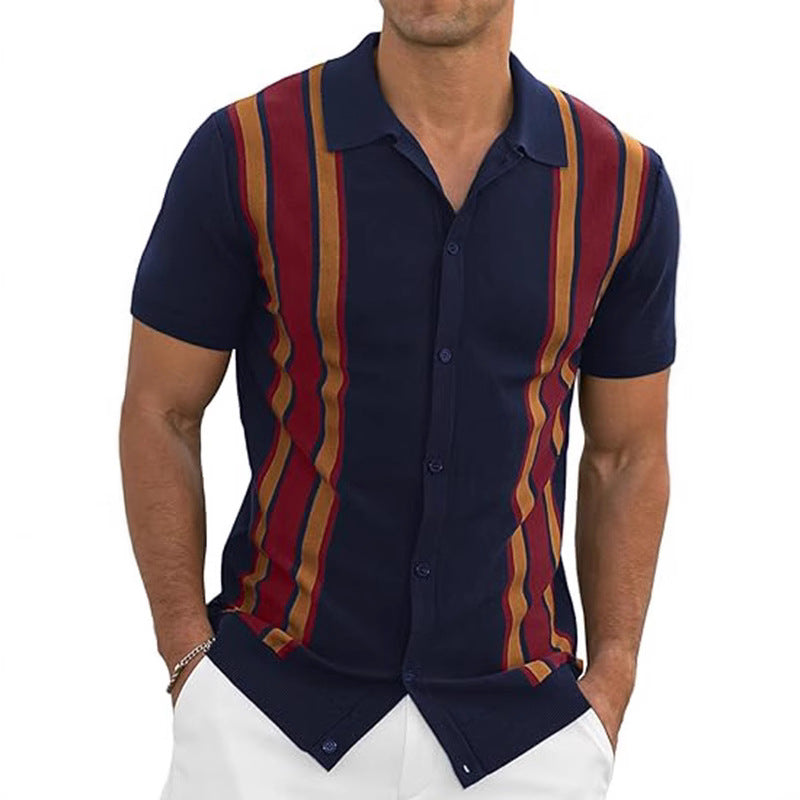 A color matching short-sleeved shirt