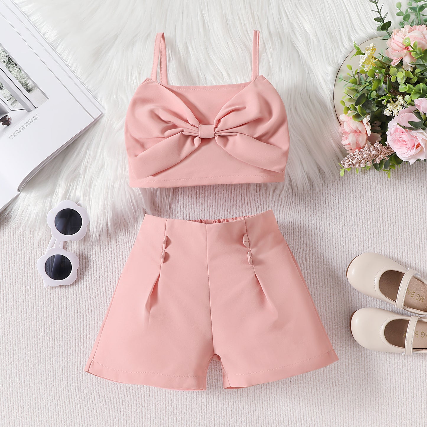 A 2024 summer new Japanese and Korean children's solid color bow suspenders tops and shorts girls' suits. - Mixbatch